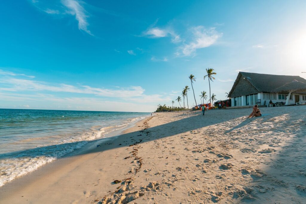 how-to-travel-to-diani-beach-kenya-image-4